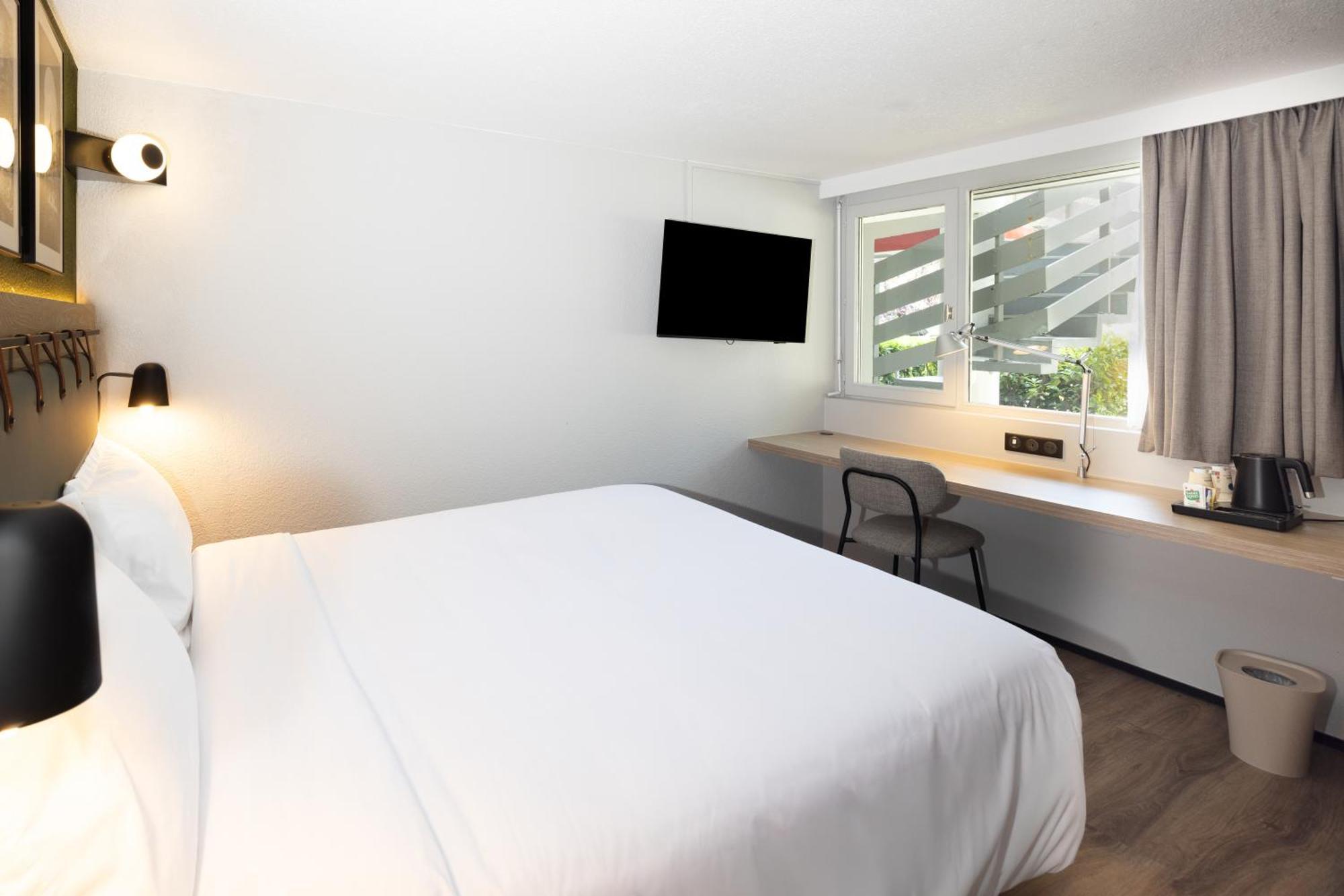 Campanile Bordeaux Est - Artigues Hotel Exterior photo